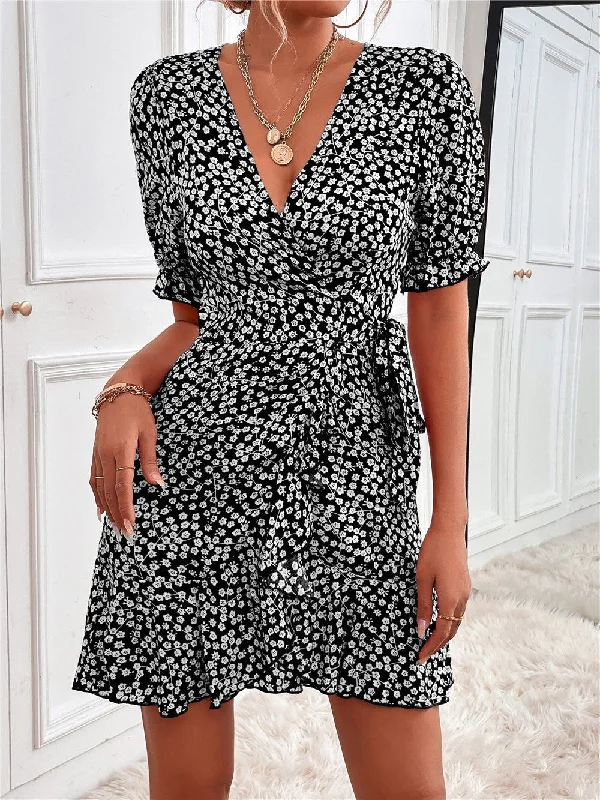 Women's Dresses Floral Print V-Neck Belted Short Sleeve Dress Chic Floral Skirt