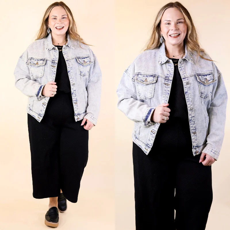 Take A Minute Crystal Front Pocket Denim Jacket in Light Wash Front Pockets Side Pockets Patch Pockets